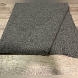 New Knitted Throw Blanket blended wool/viscose/polymid/cashmire in charcoal